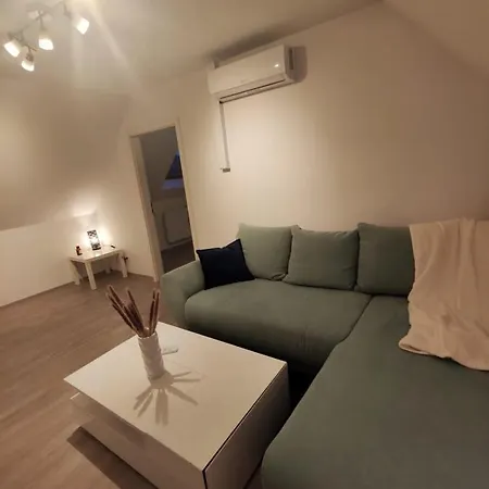 Dachgeschosswohnung Mit Klimaanlage In Bester Lage Menden Exterior foto