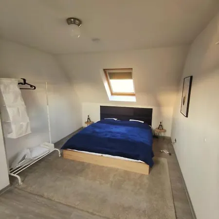 Dachgeschosswohnung Mit Klimaanlage In Bester Lage Menden Exterior foto
