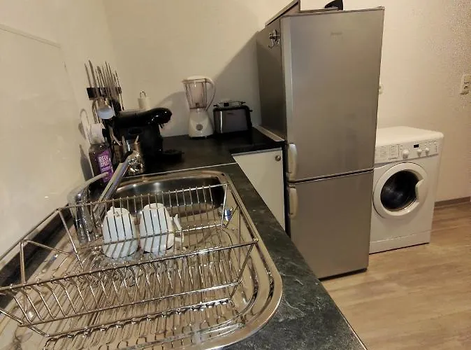 Dachgeschosswohnung Mit Klimaanlage In Bester Lage